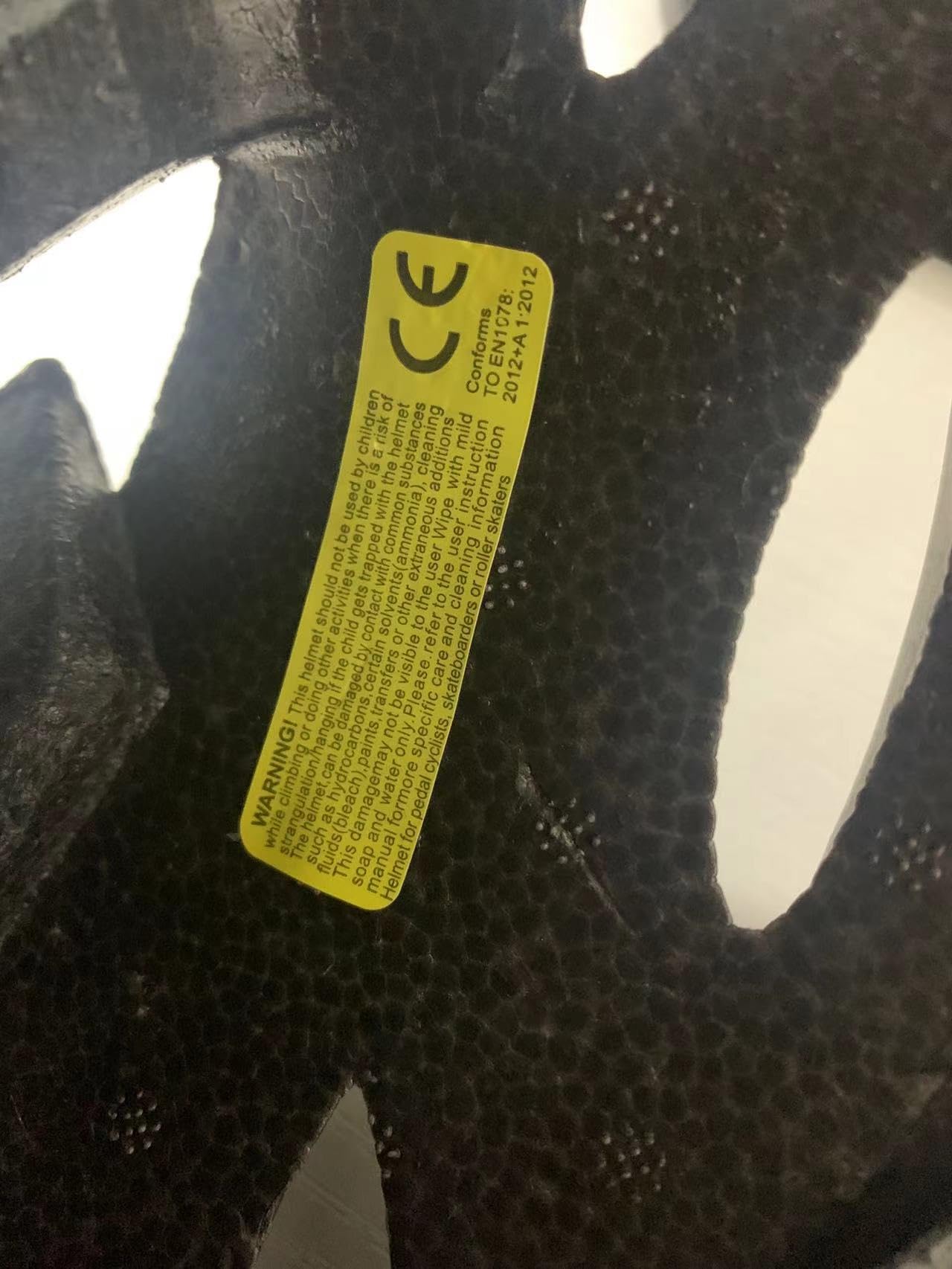 RaMokey Cycle Helmet, Lightweight Bicycle Helmet, Adjustable Mountain & Road Bike Helmets for Adults, 18 Vents with Adjustable Strap & Detachable Visor for Mens Womens(Head Sizes 58-62cm) (Black)