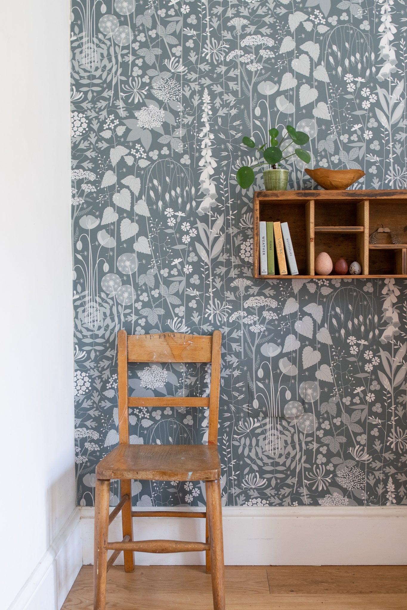 Hedgerow Wallpaper in Furling