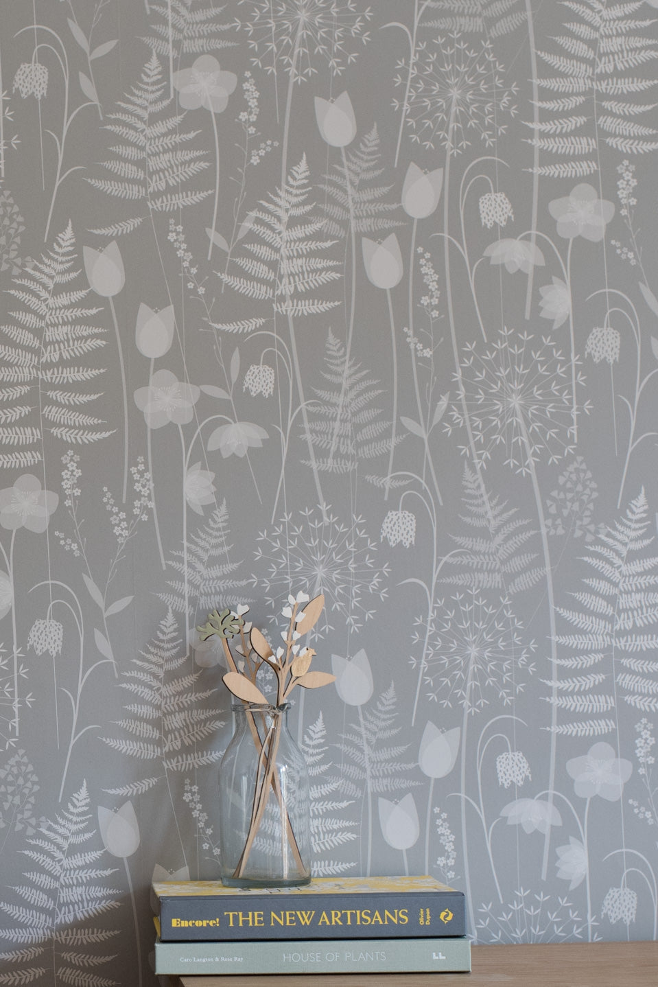 Charlotte's Garden wallpaper in Mist