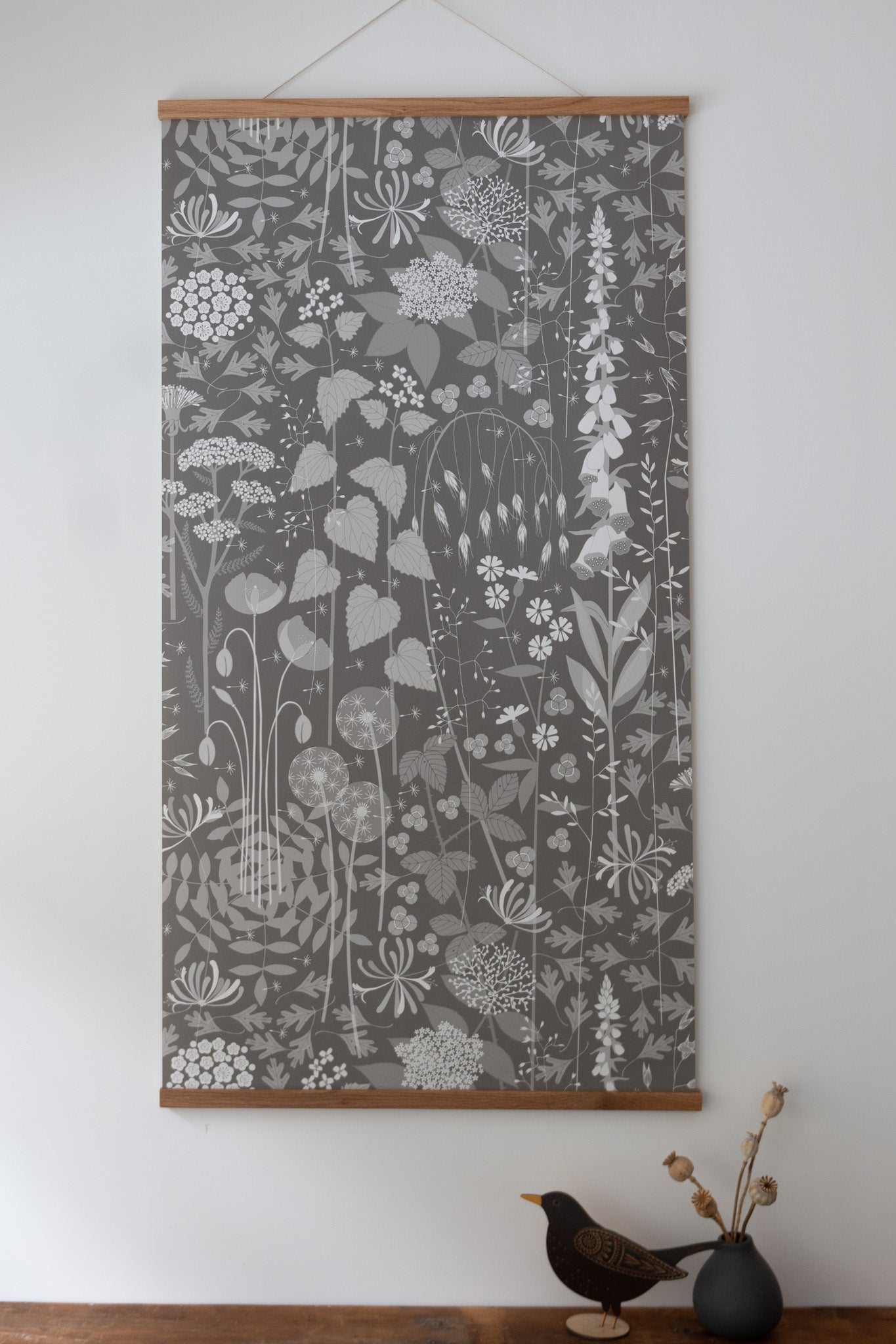 Hedgerow wallpaper in Pipit