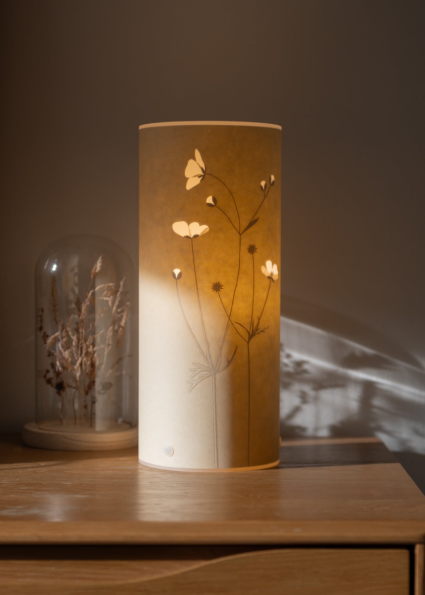 Buttercup table lamp