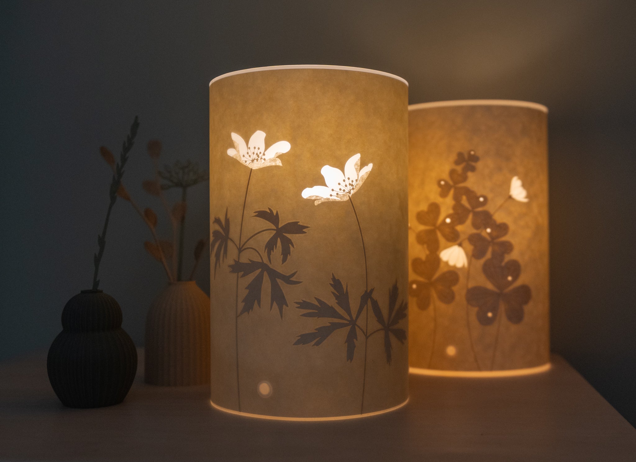 Mini Wood Anemone Table Lamp
